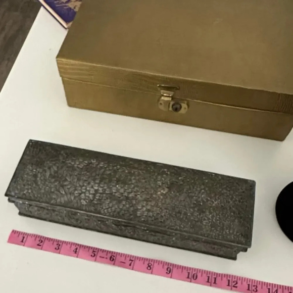 Vintage Fine Jewelry Box Heavy Celluloid box satin silk lined - Picture 3 of 12